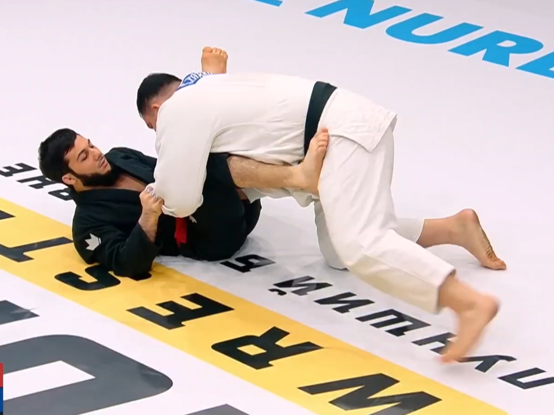 关于柔道杯赛上演强强对话,胶东貔貅队读秒扳平陇右灰熊队,团队配合流畅;观赏性拉满的信息-爱游戏平台