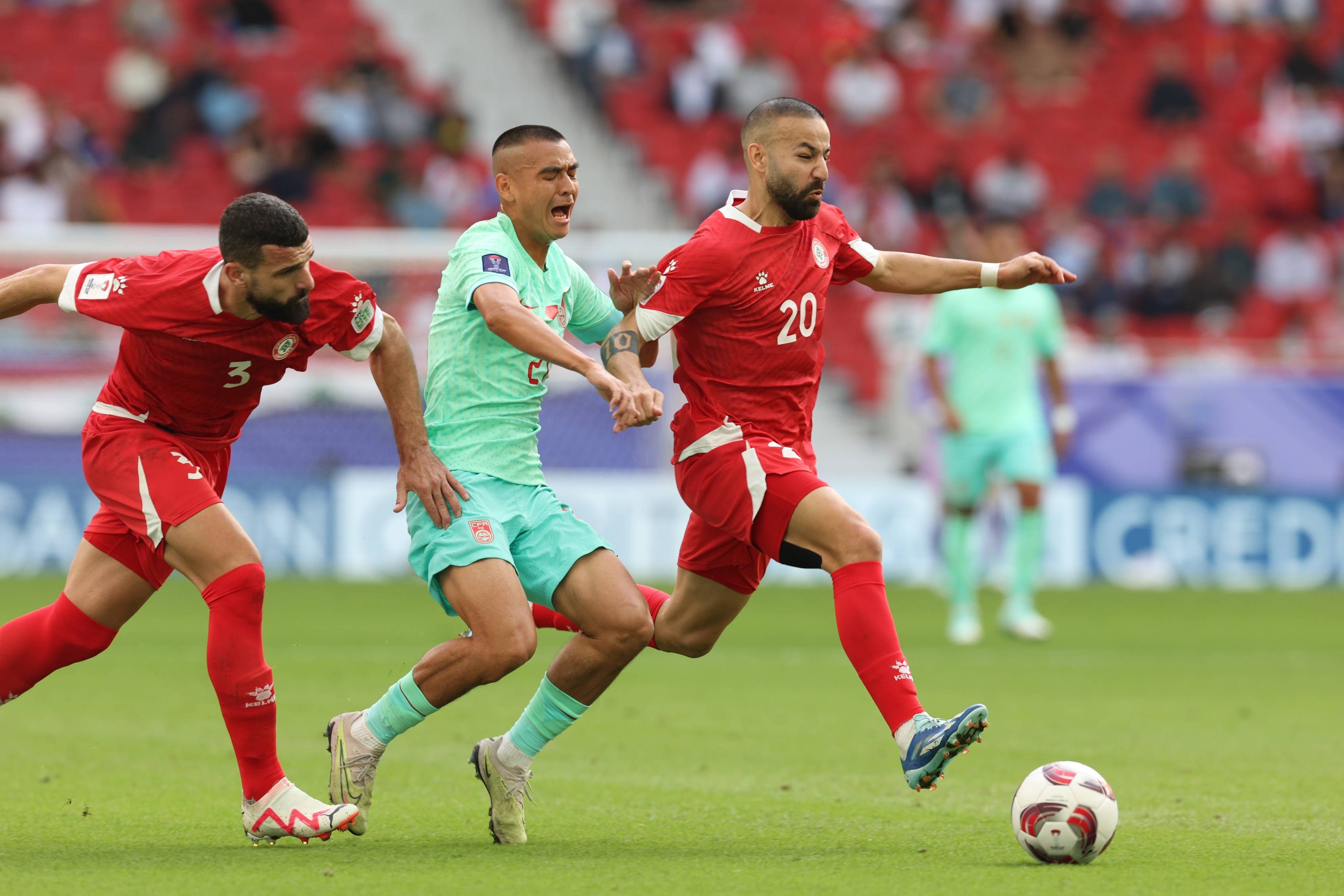 UFC淘汰赛焦点战:河套迅豹队读秒扳平钱塘巨龙队,客场强势带走胜利。定海神针仍在-爱游戏